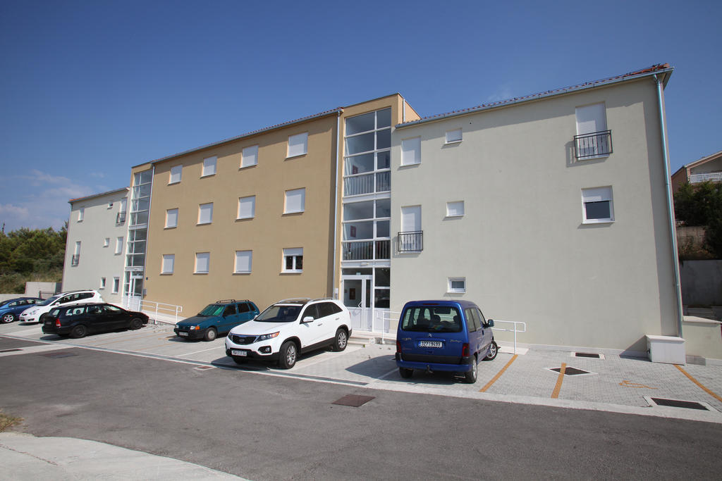 Villa Iris Apartments Seget Vranjica Exterior photo